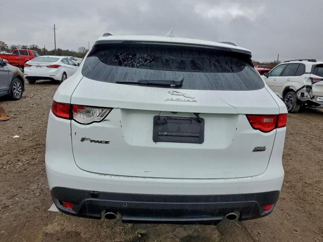 Jaguar F-PACE Prestige Image 7