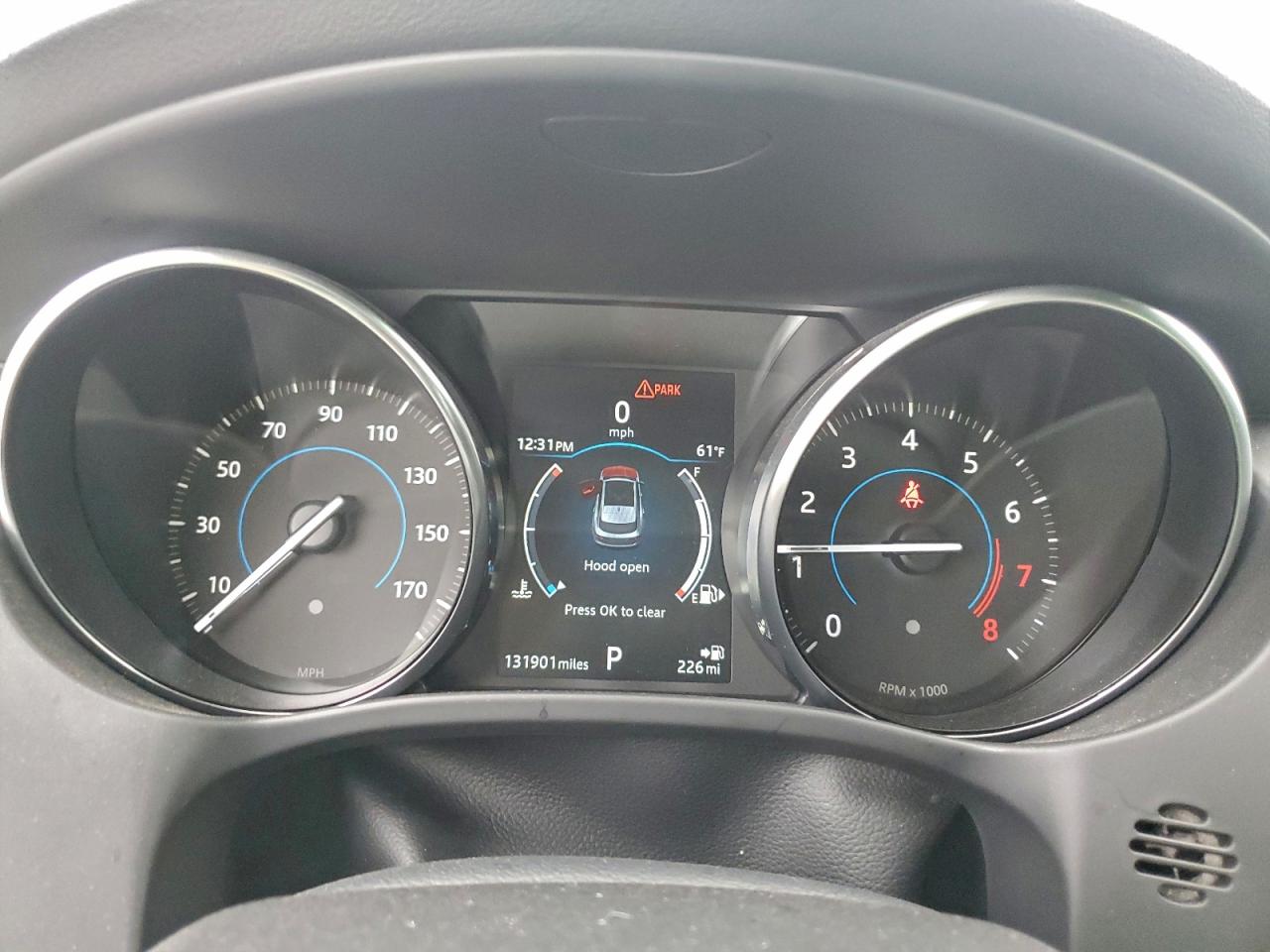 Jaguar F-PACE Prestige Image 5