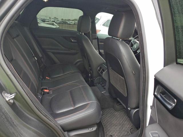 Jaguar F-PACE Prestige Image 6