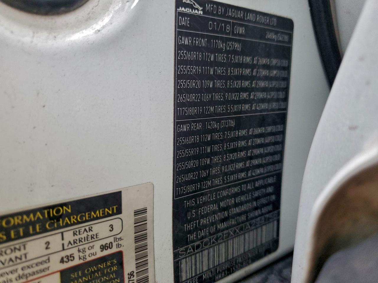 Jaguar F-PACE Prestige Image 11