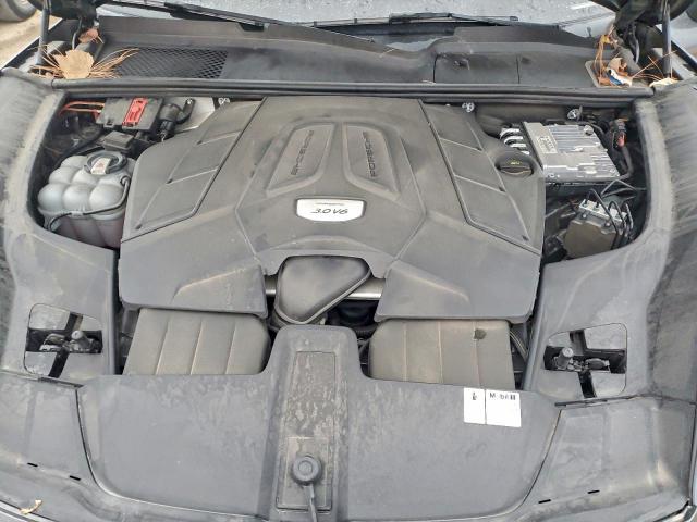 Porsche Cayenne Image 7