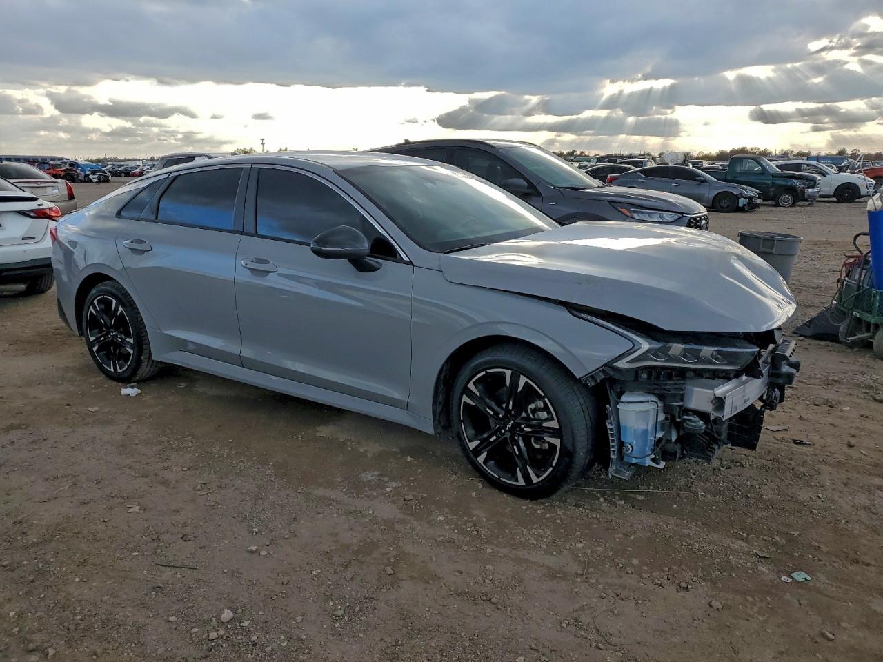 Kia K5 Gt Line Image 2