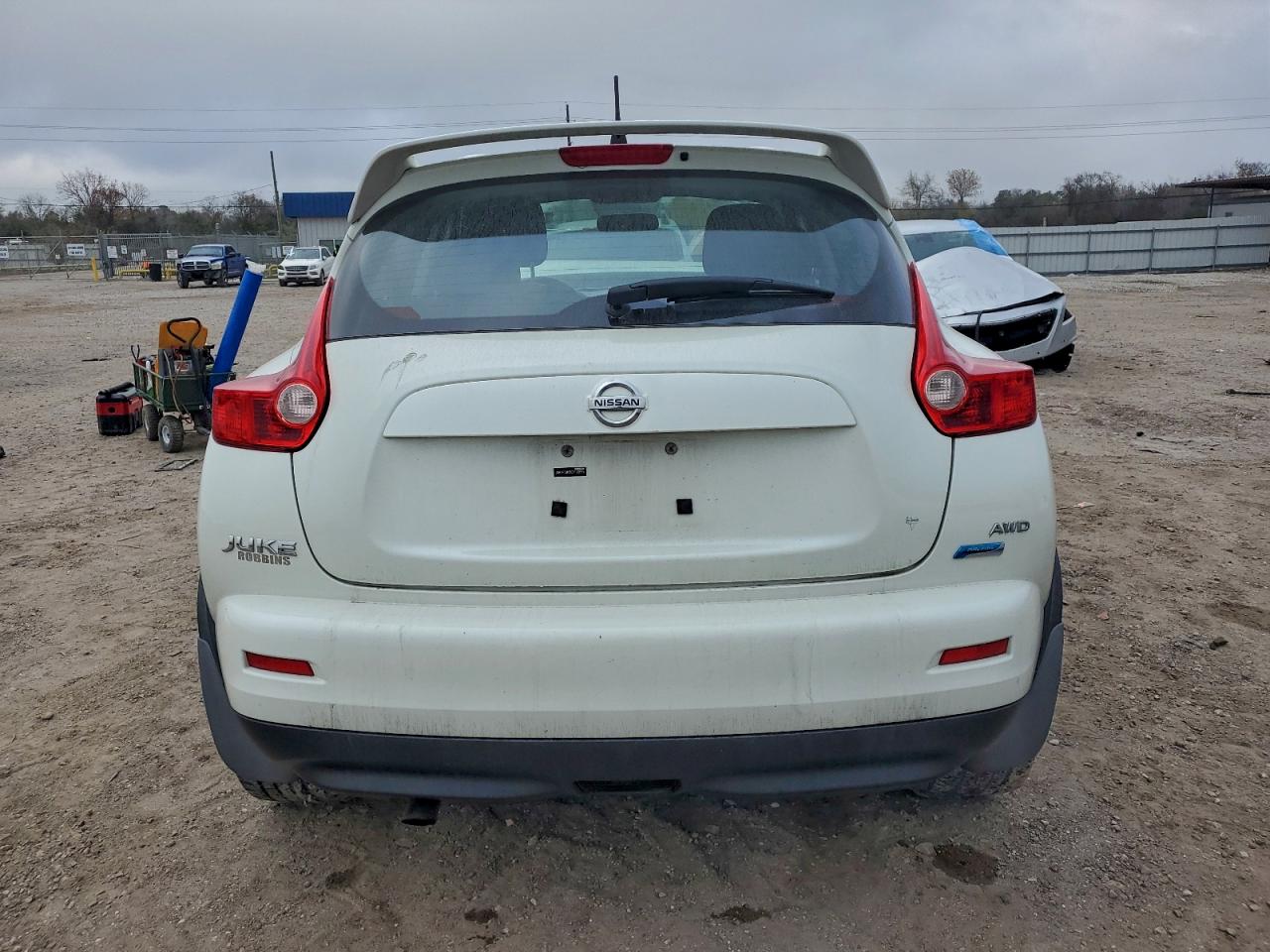 Nissan JUKE S Image 2