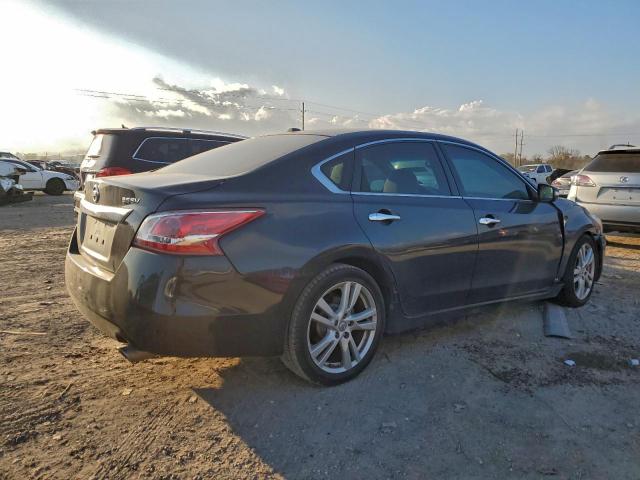 Nissan Altima 3.5s Image 6