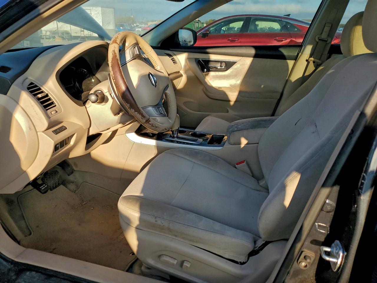 Nissan Altima 3.5s Image 9