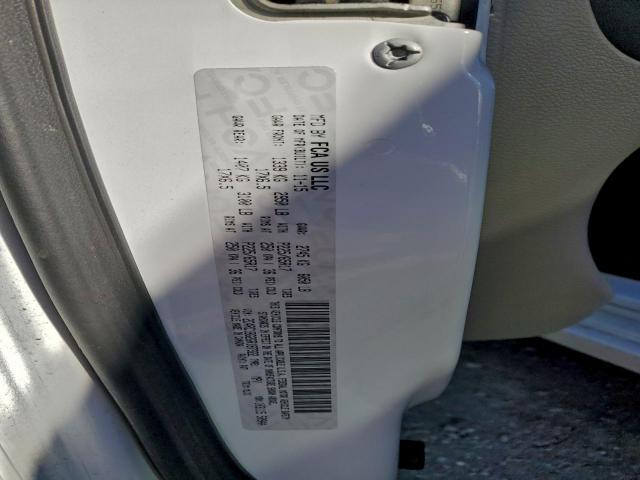 Chrysler Minivan Touring Image 5