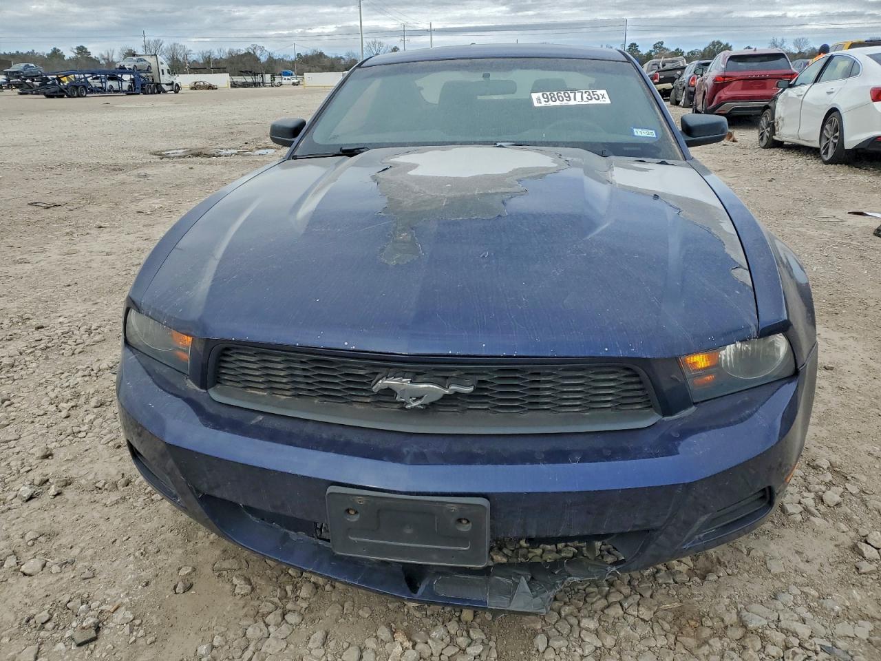 Ford Mustang Image 3