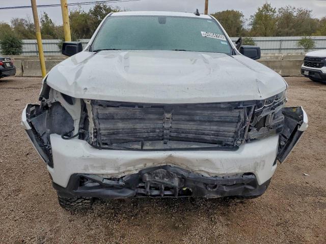 Chevrolet Silverado C1500 Rst Image 3