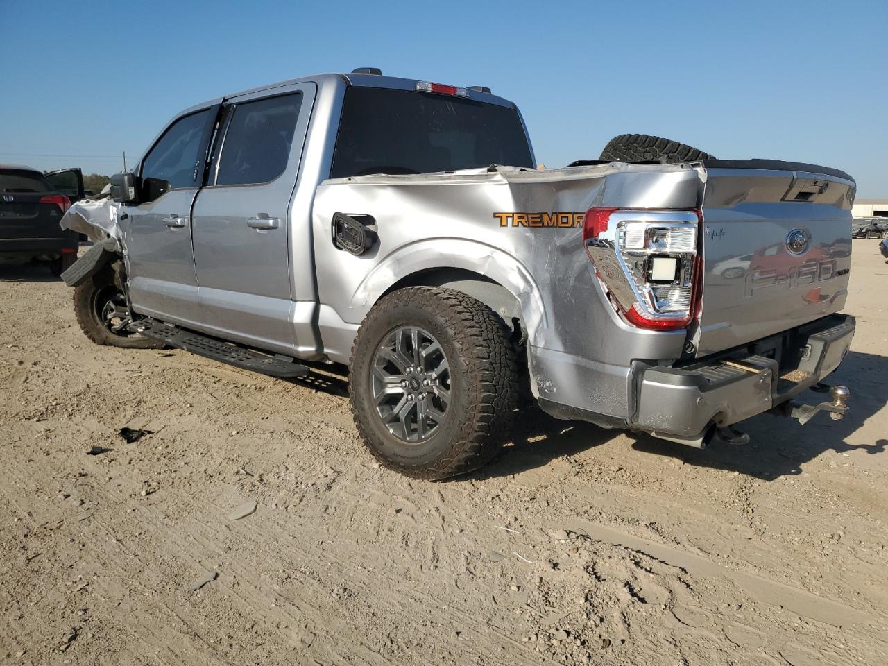 Ford F-150 Supercrew Image 11