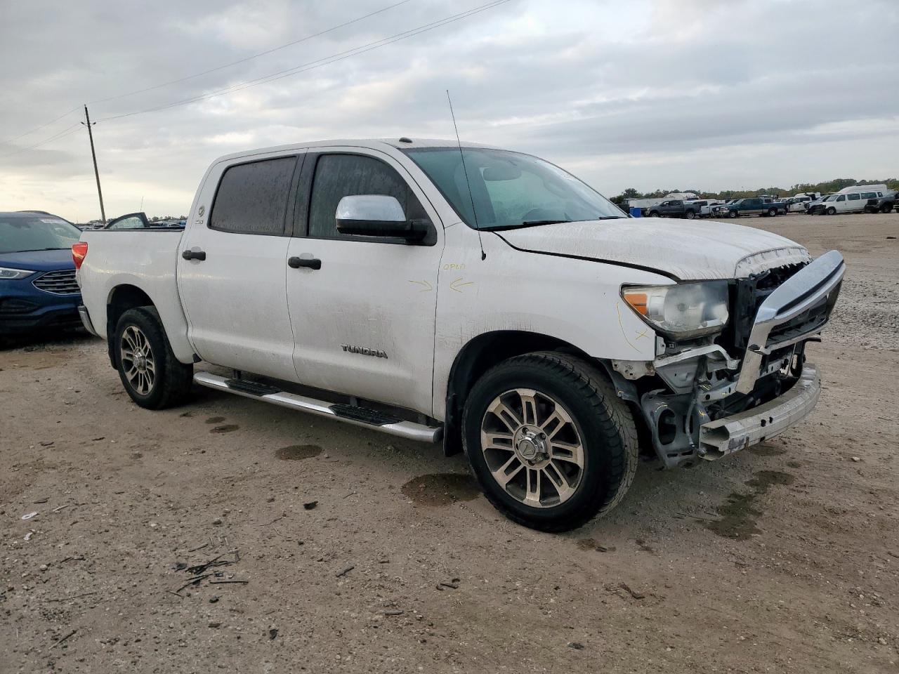 Toyota Tundra Crewmax Sr5 Image 10