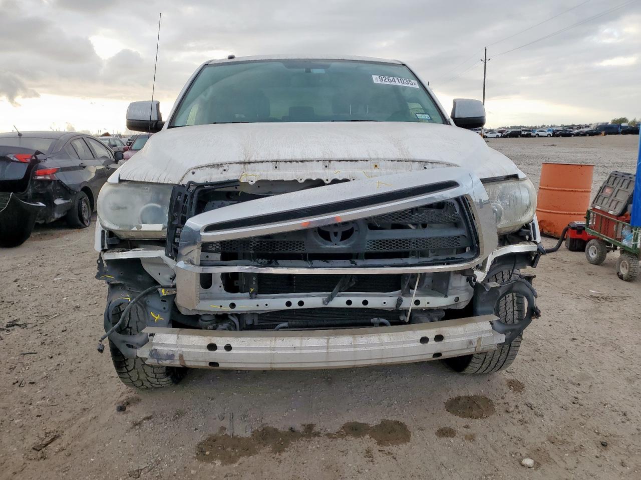 Toyota Tundra Crewmax Sr5 Image 2