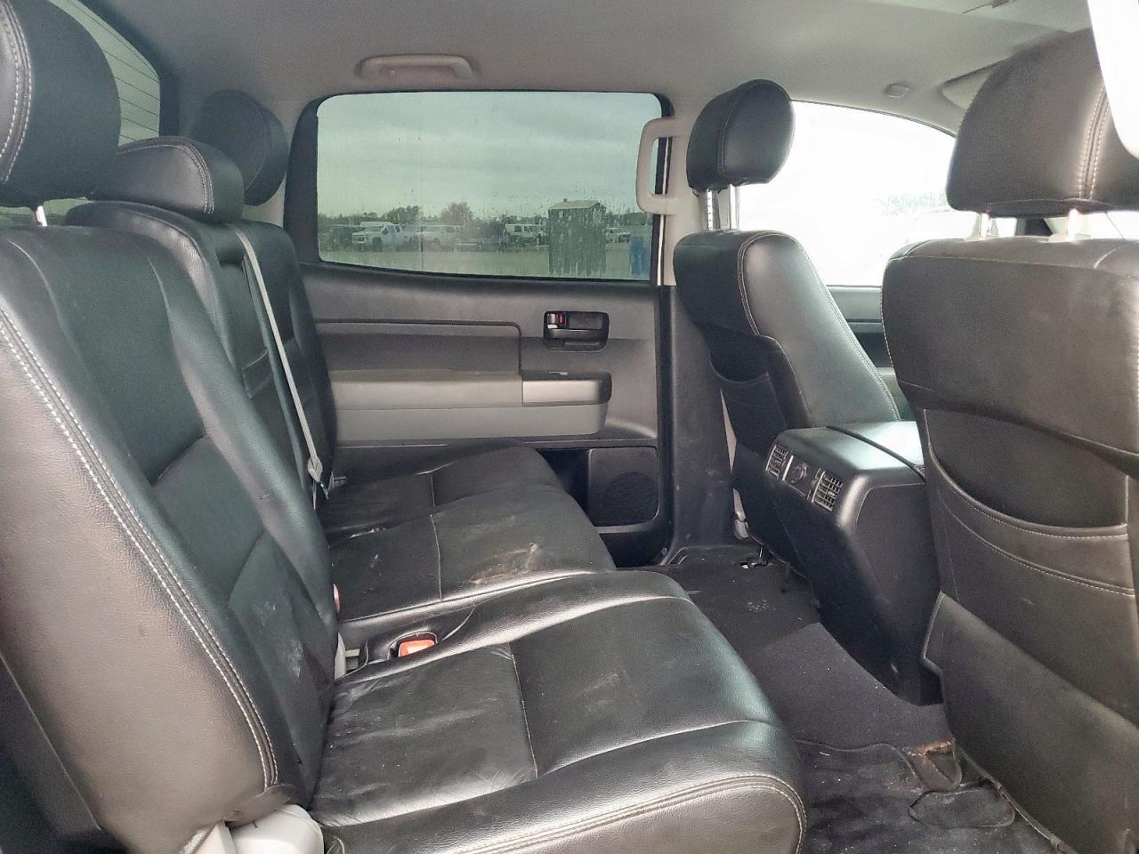 Toyota Tundra Crewmax Sr5 Image 6