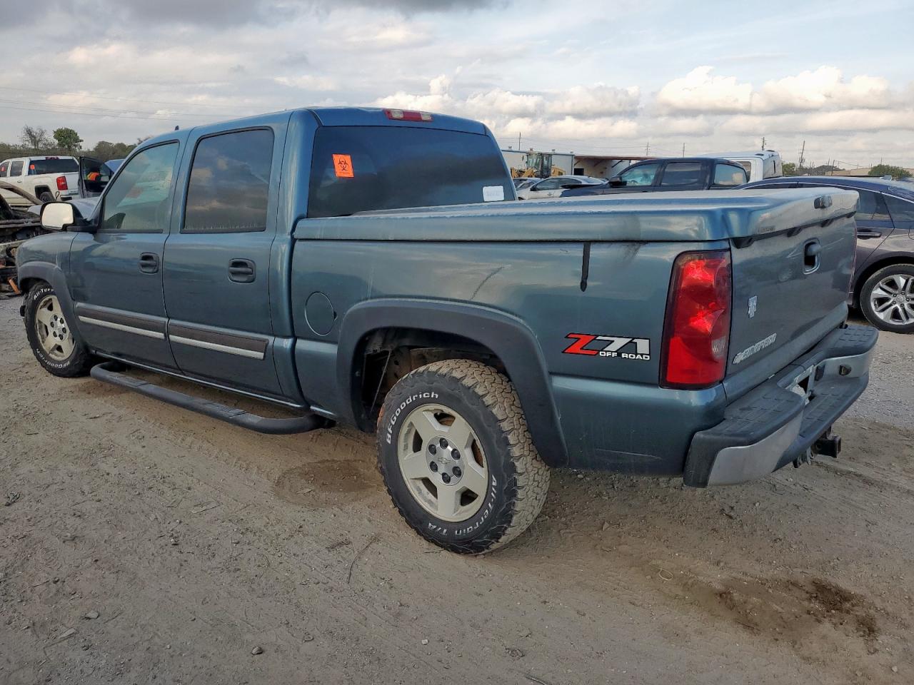 Chevrolet Silverado K1500 Image 2