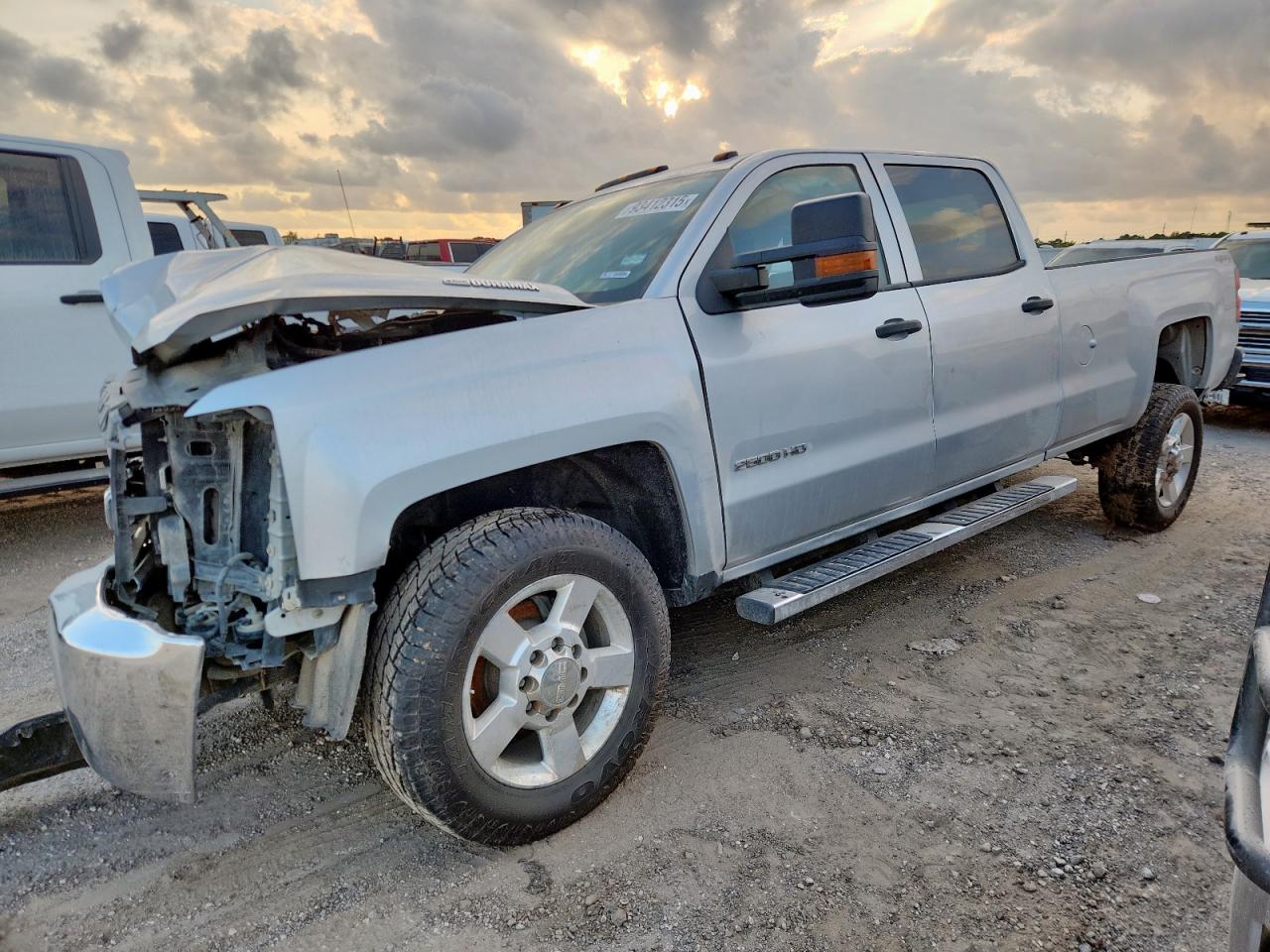 Chevrolet Silverado K2500 Heavy Duty Image 1