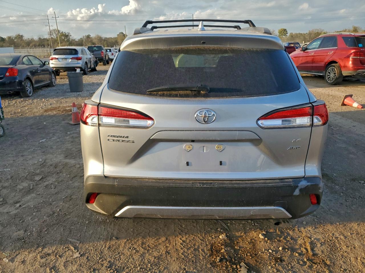 Toyota Corolla Le Image 8