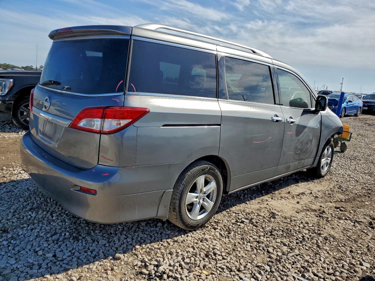 Nissan Quest S Image 4