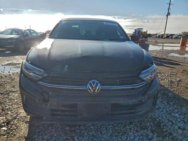 Volkswagen Jetta Sport Image 7