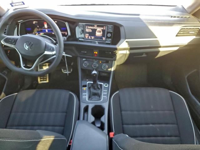 Volkswagen Jetta Sport Image 11