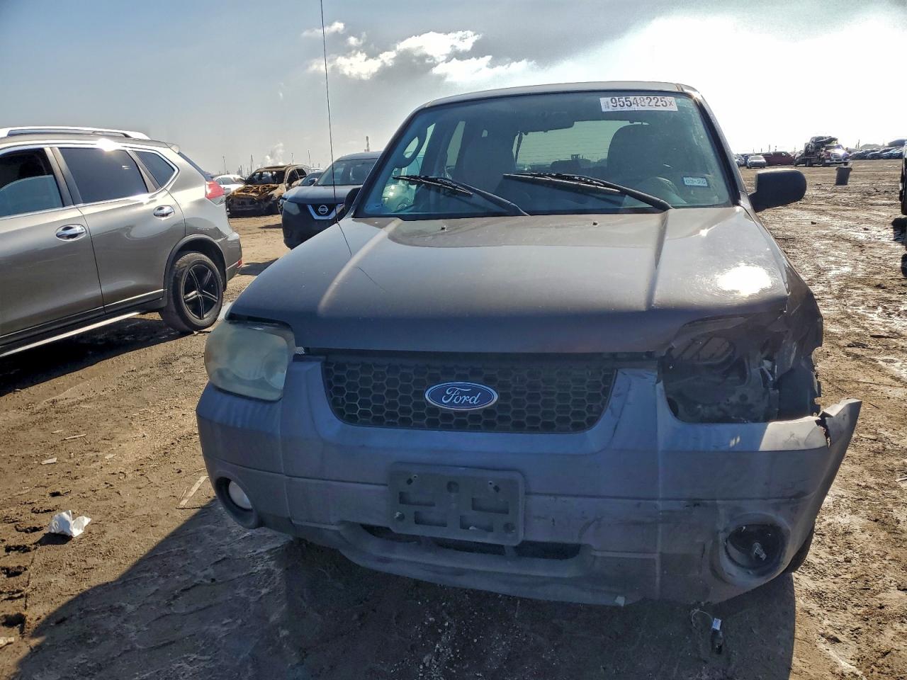 Ford Escape Xlt Image 4