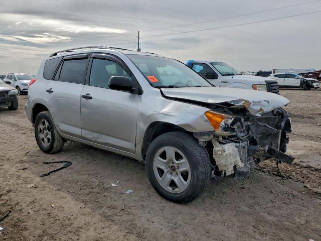 Toyota RAV4 Image 4