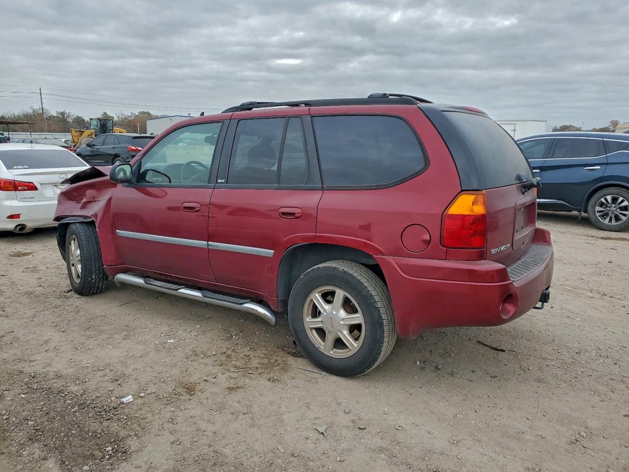 GMC Envoy Image 3