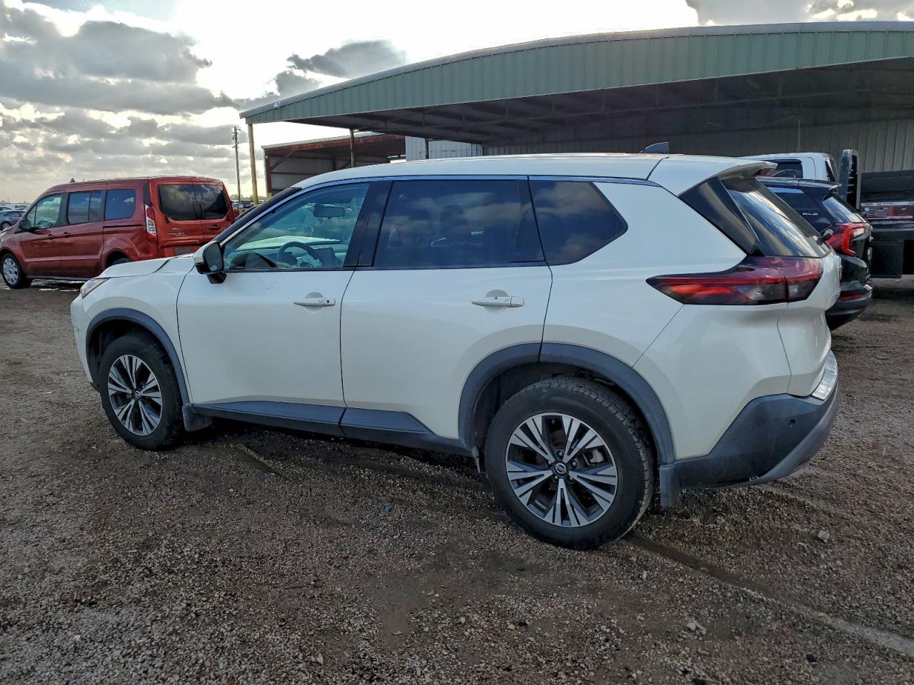 Nissan Rogue Sv Image 2
