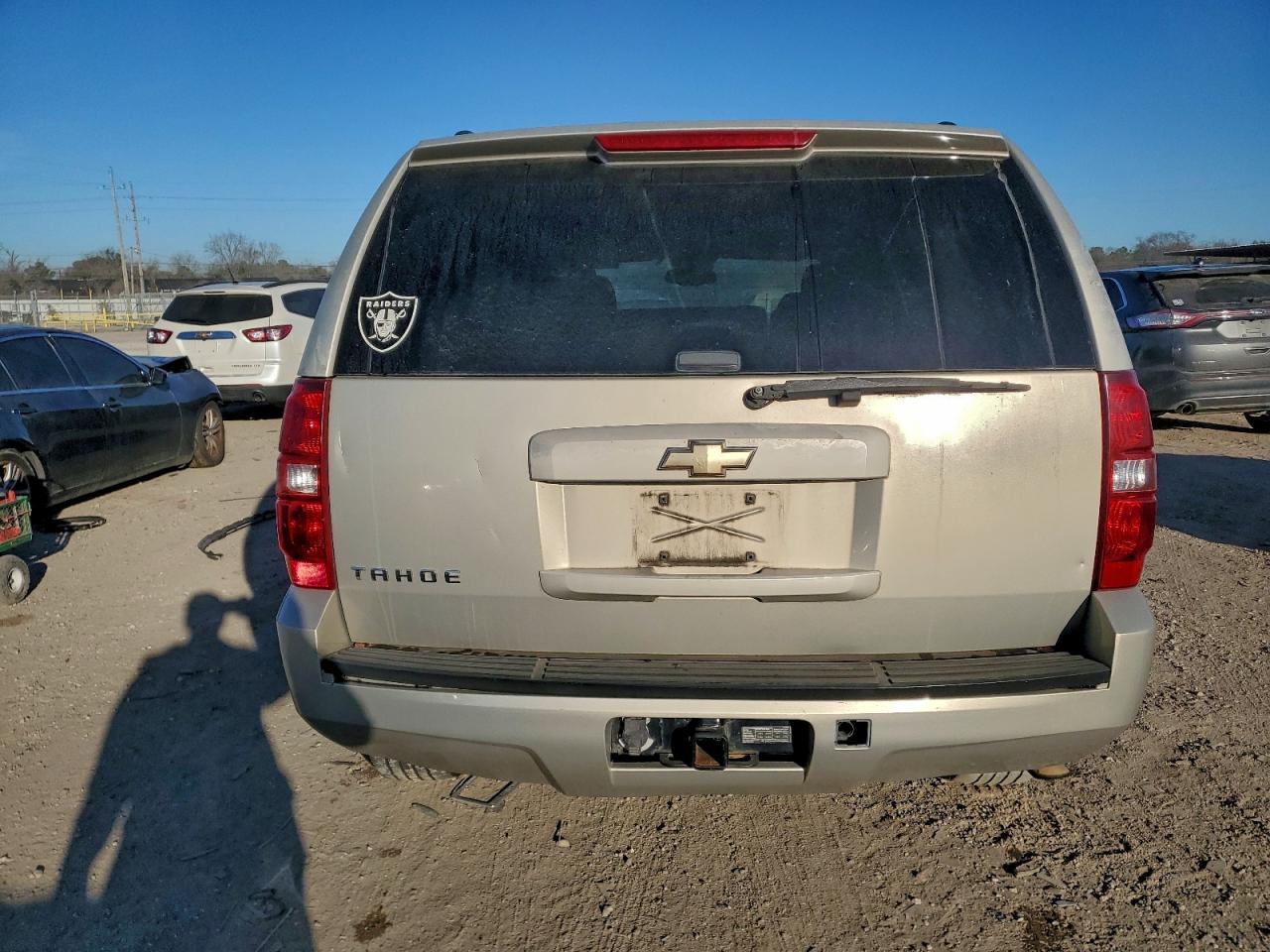 Chevrolet Tahoe C1500 Image 3