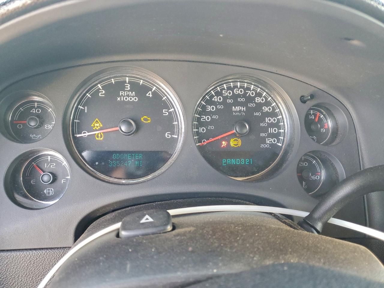 Chevrolet Tahoe C1500 Image 8