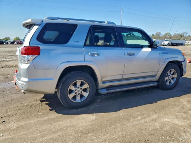 Toyota 4Runner Sr5 Image 5
