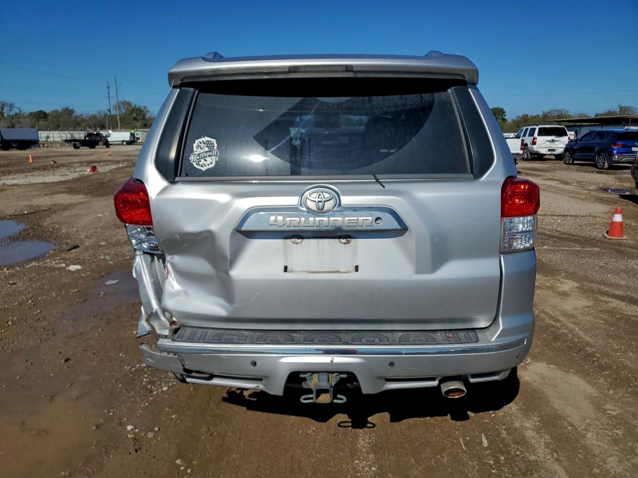 Toyota 4Runner Sr5 Image 12