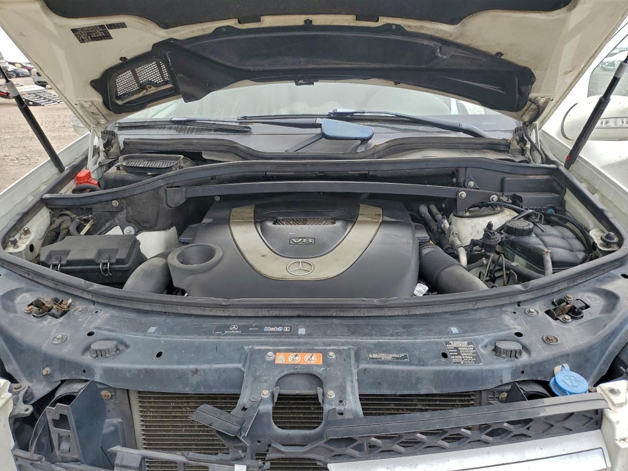 Mercedes-Benz G-Class 450 4matic Image 11