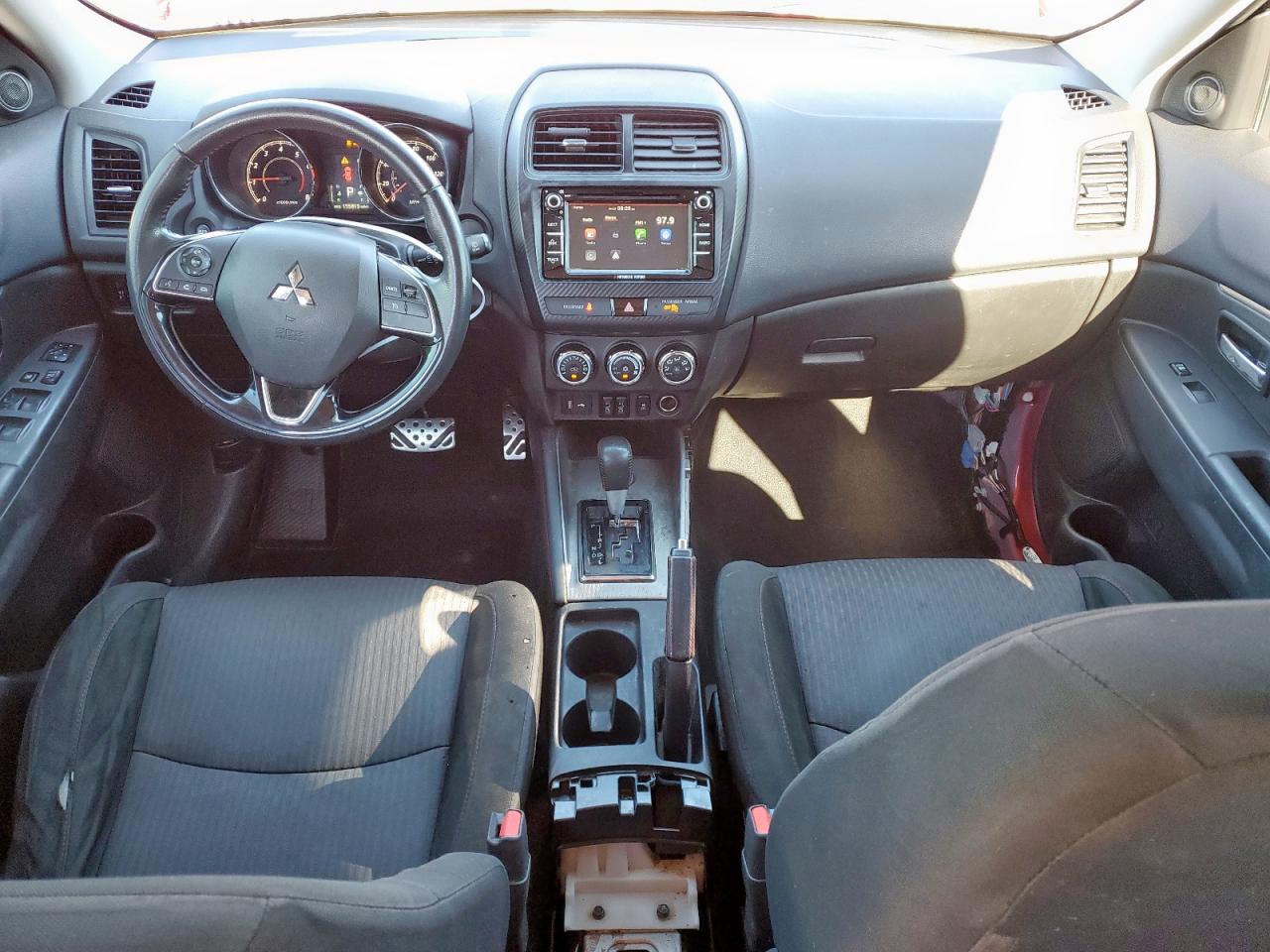 Mitsubishi Outlander Es Image 4