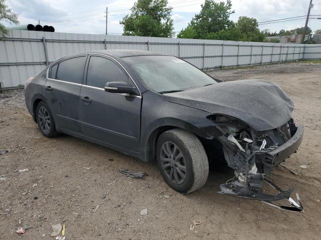 Nissan Altima Base Image 4