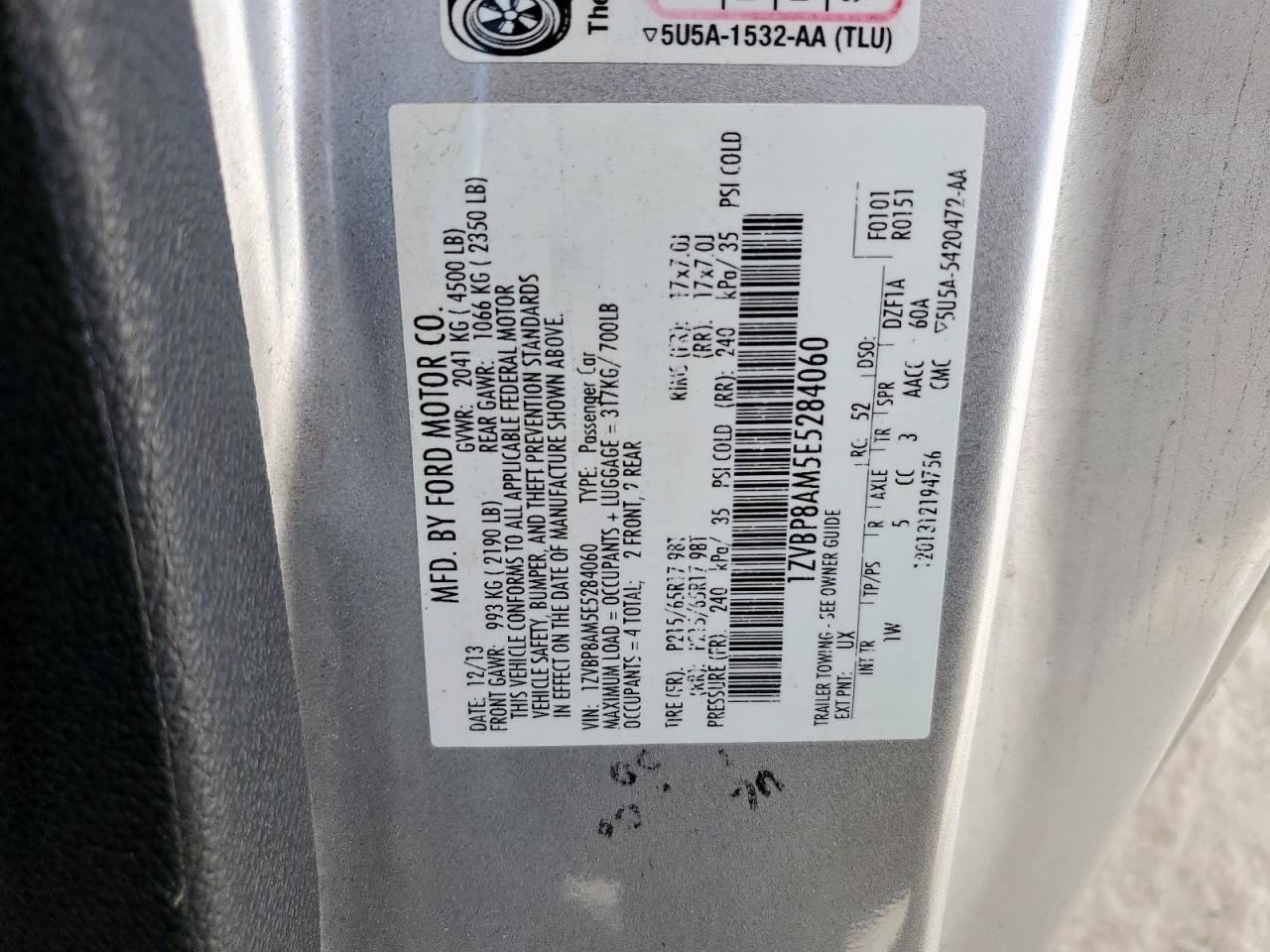 Ford Mustang Image 12