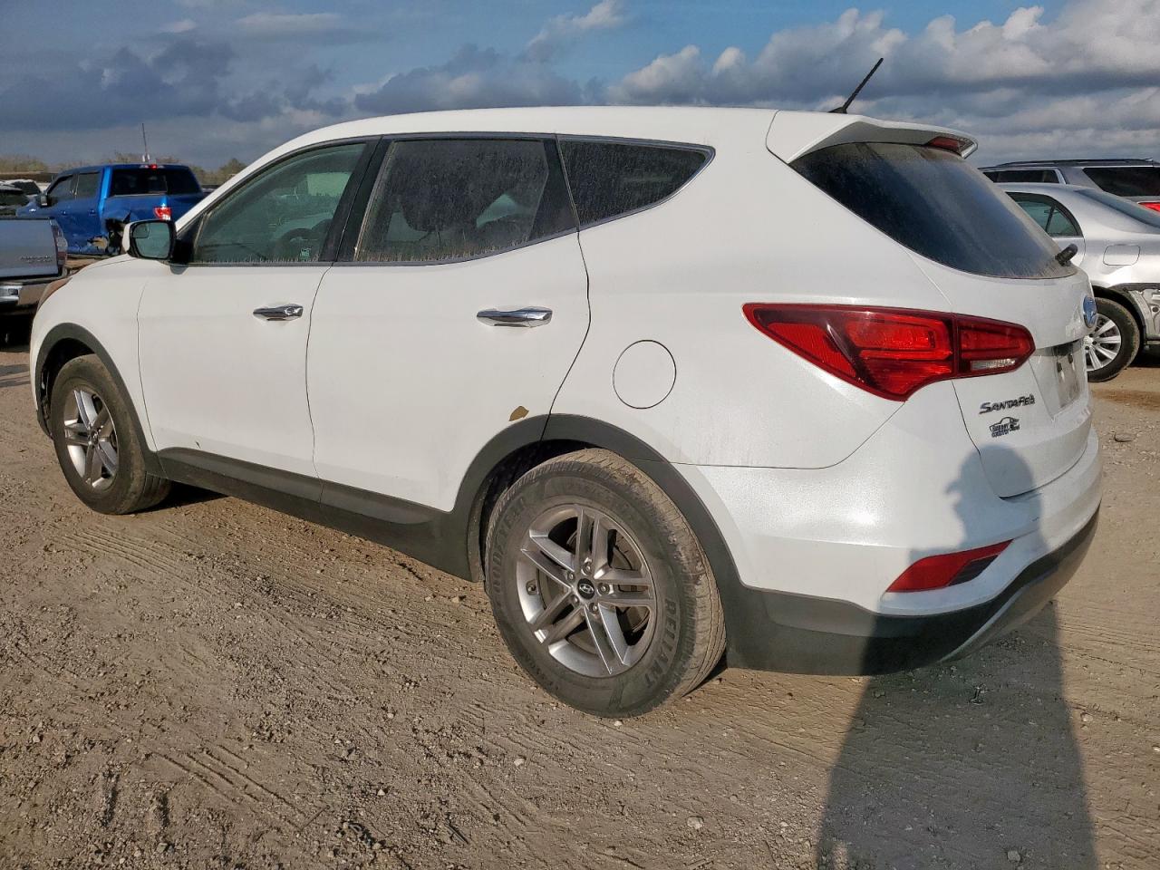 Hyundai SANTA FE Image 12