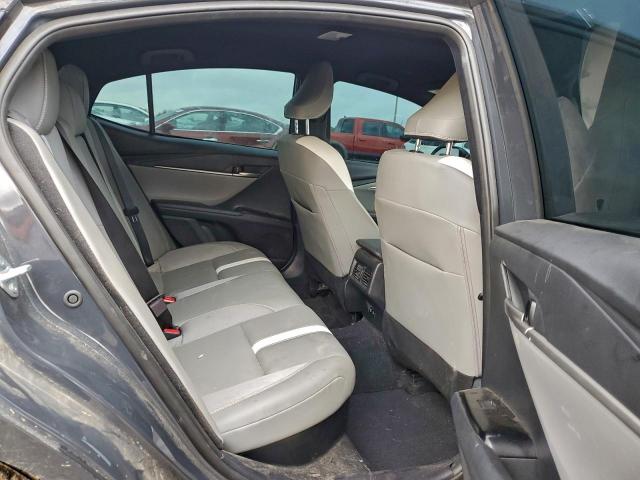 Toyota Camry Xse Image 12