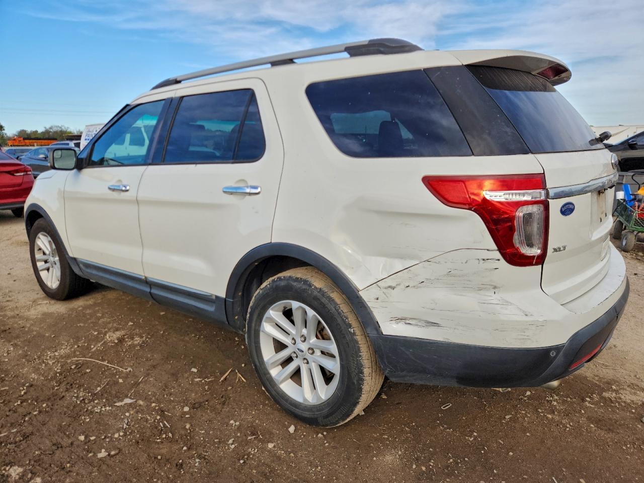 Ford Explorer Xlt Image 4