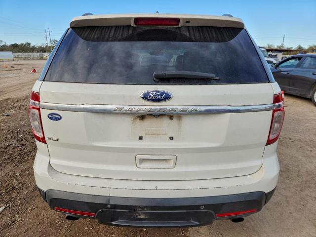 Ford Explorer Xlt Image 8