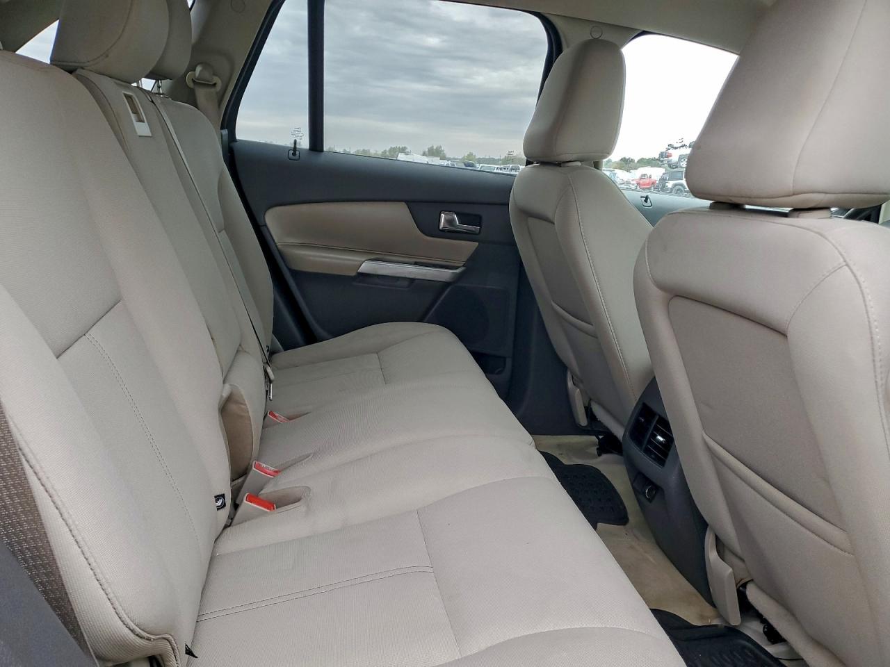 Ford Edge Se Image 7