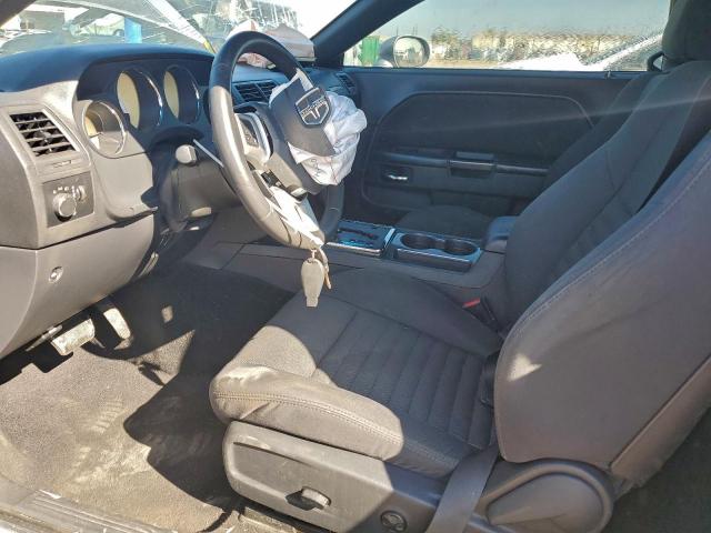 Dodge Challenger Sxt Image 8