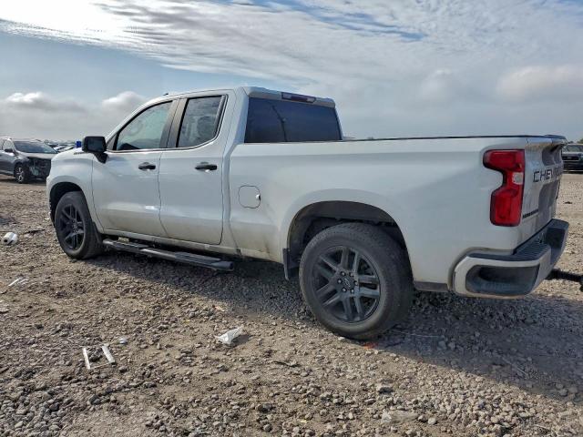 Chevrolet Silverado C1500 Custom Image 5