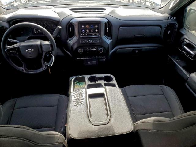 Chevrolet Silverado C1500 Custom Image 2