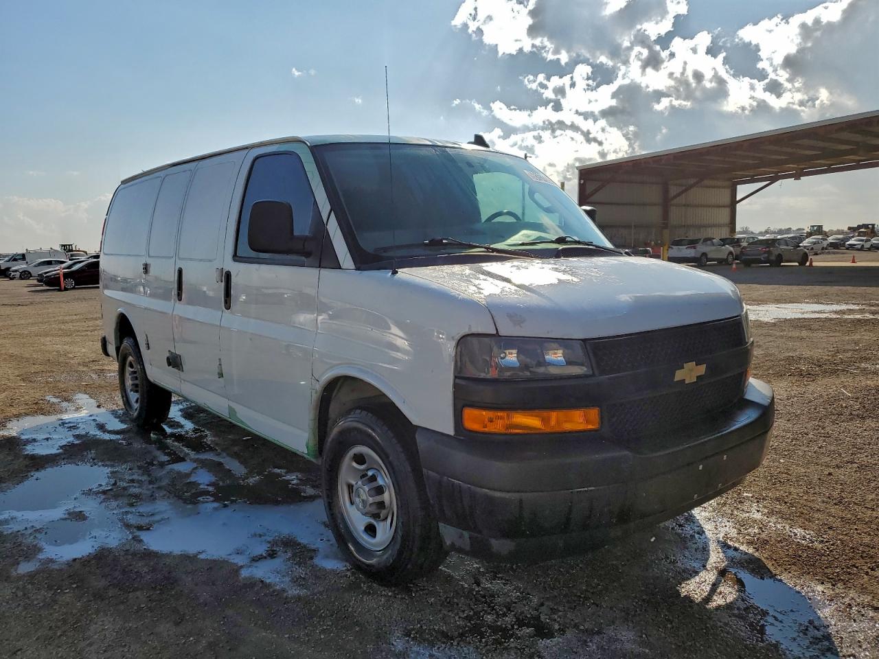 Chevrolet Express Image 10