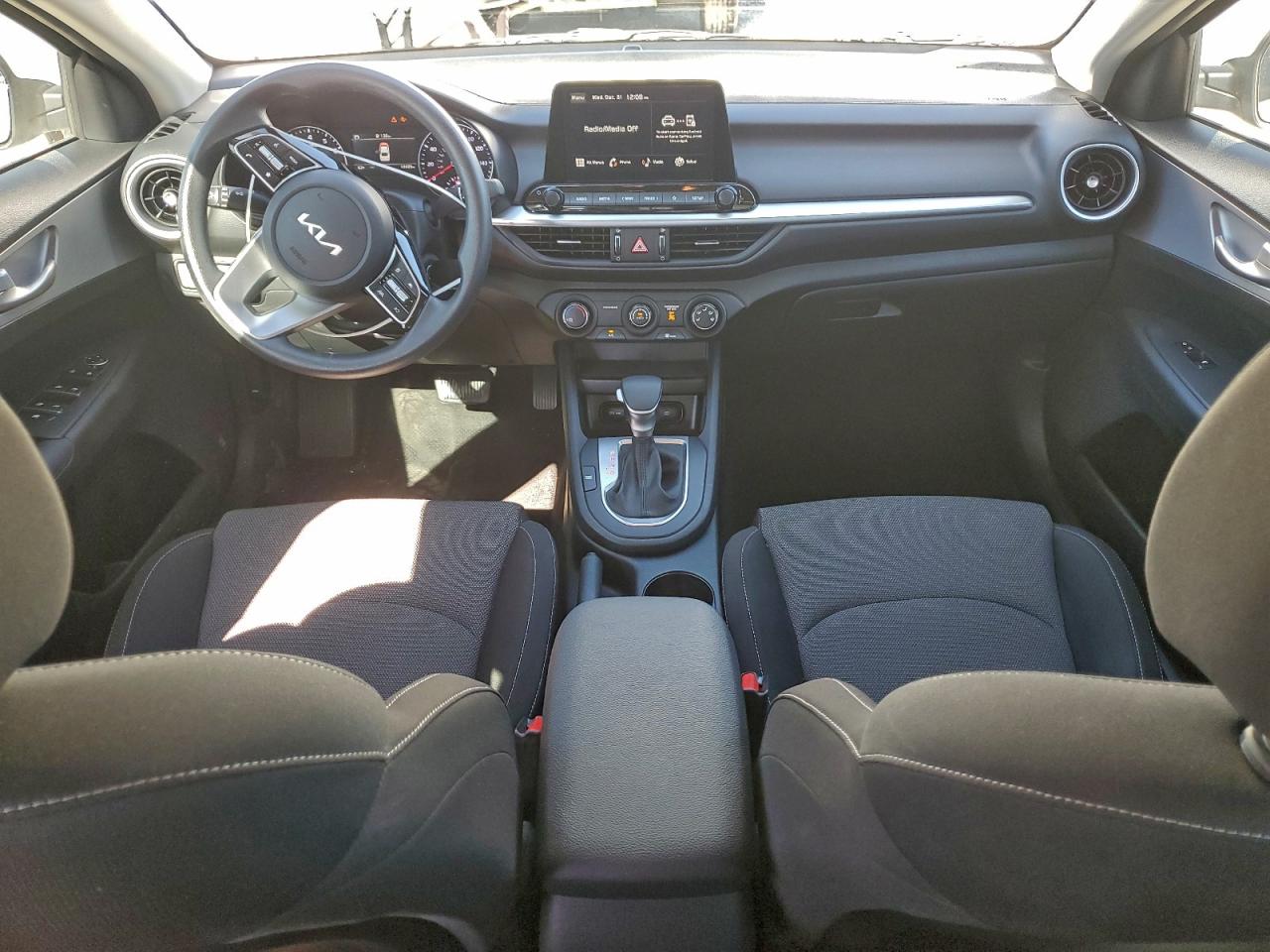 Kia Forte Lx Image 9