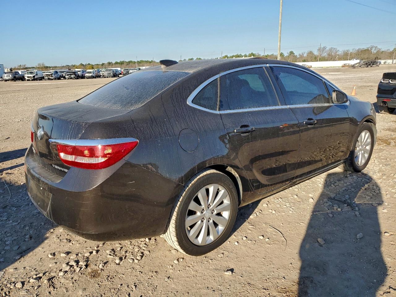 Buick Verano Image 10