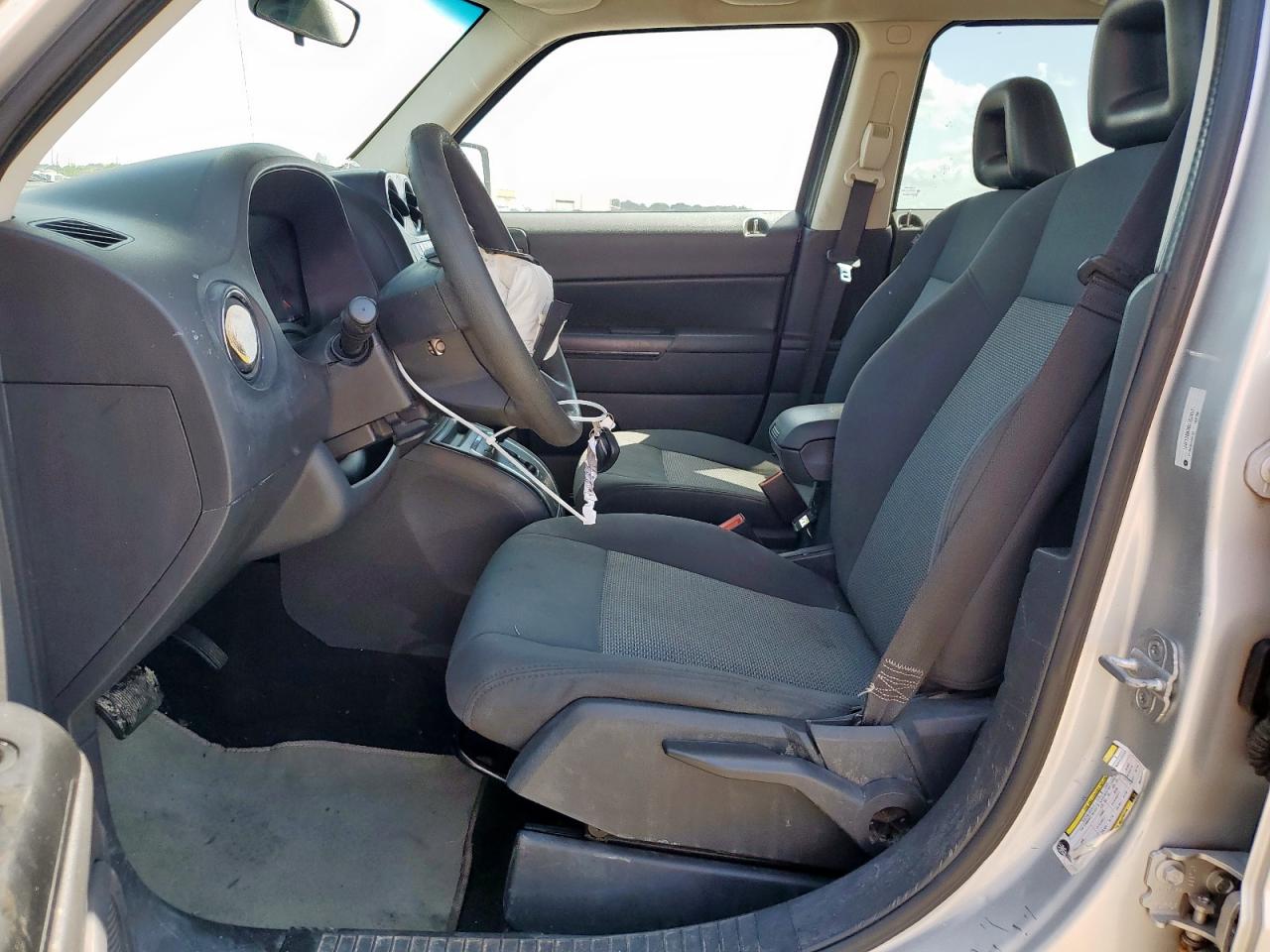 Jeep Patriot Sport Image 5