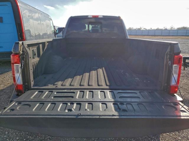 Ford F-350 Super Duty Image 12