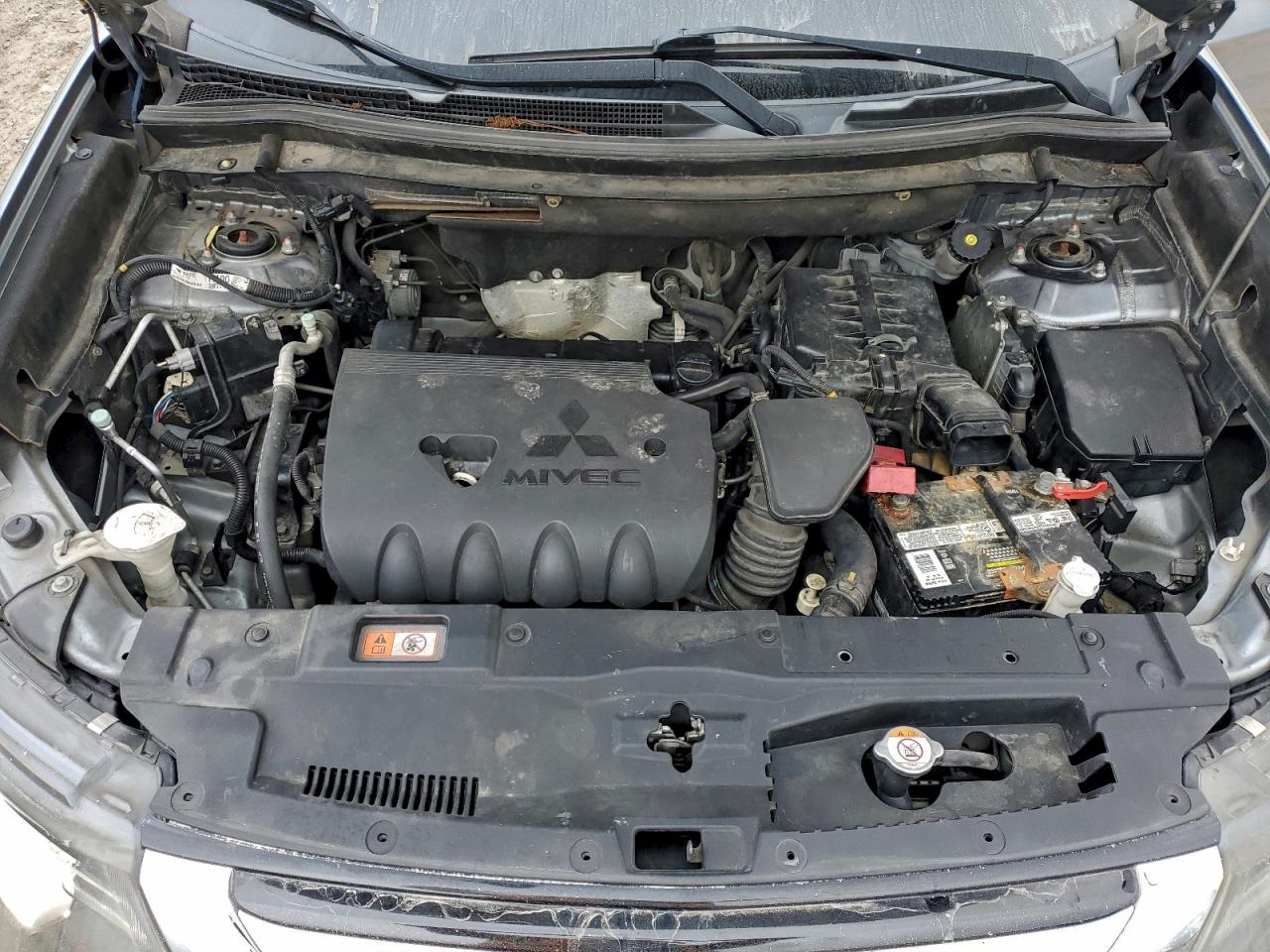 Mitsubishi Outlander Se Image 10