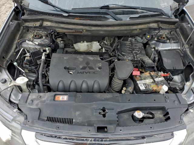 Mitsubishi Outlander Se Image 10