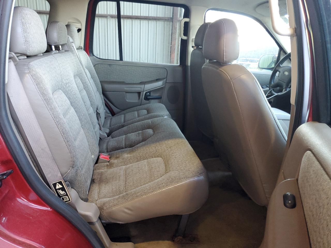 Ford Explorer Xls Image 7